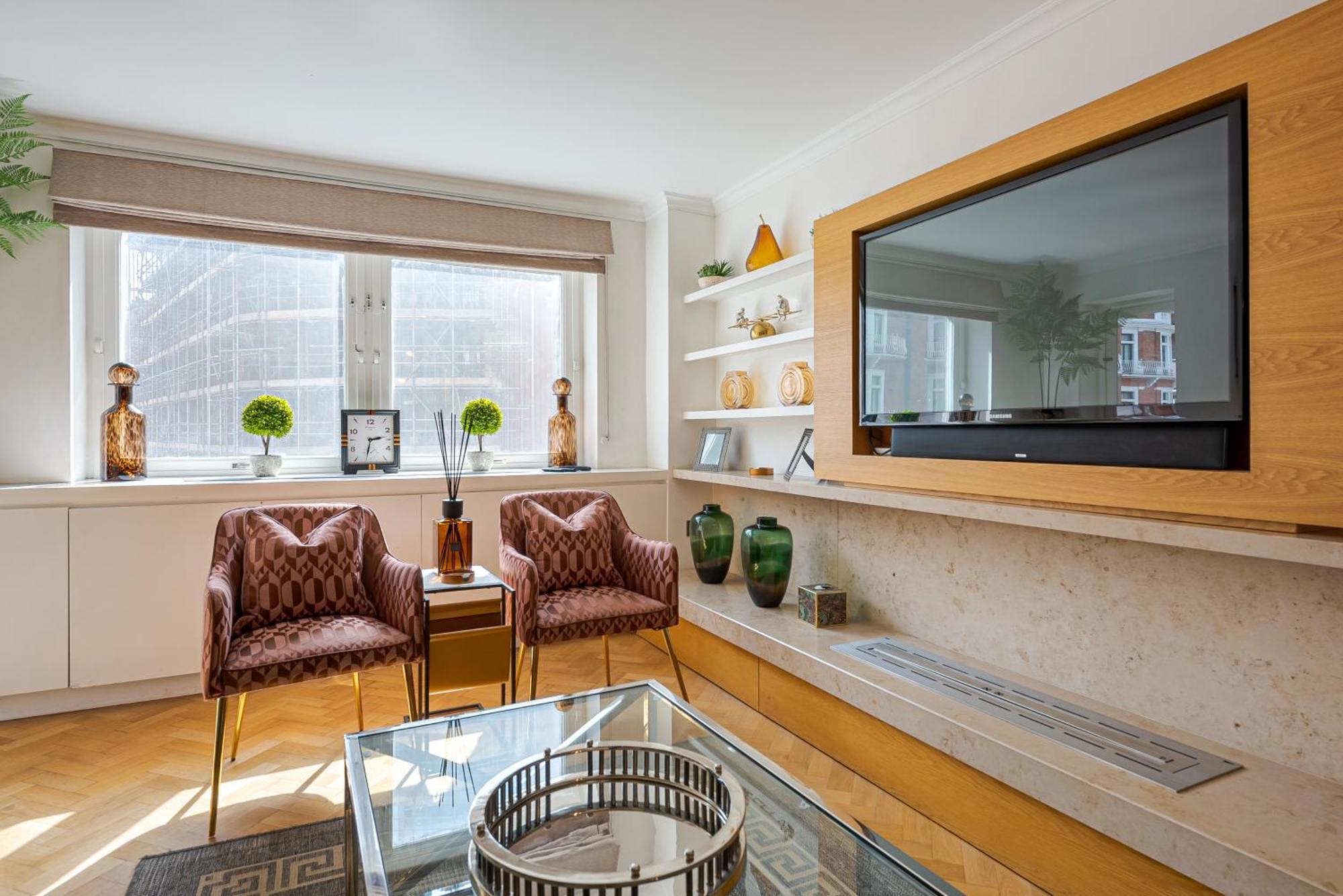 Modern Knightsbridge Apartment With Balcony Overlooking Harrods Prime Location London Exteriör bild